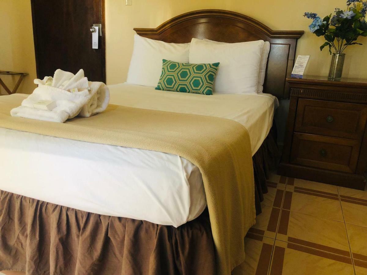Arecibo Inn Экстерьер фото