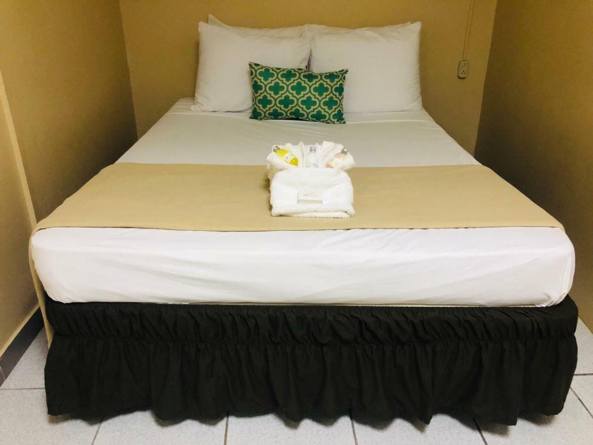 Arecibo Inn Экстерьер фото